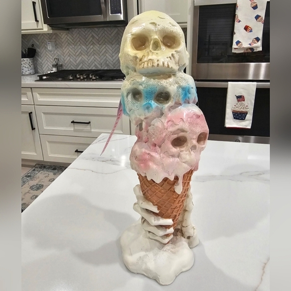 Summerween Melting Glitter Skulls Ice Cream Cone Halloween Statue Decor